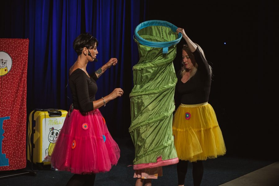 mici-a-mnau_vesmir-13-1